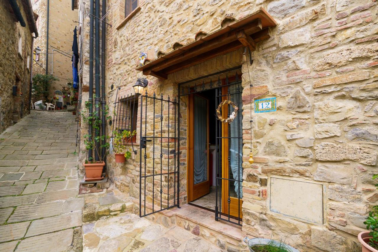 La Casetta Nel Borgo Castelnuovo di Val di Cecina Esterno foto